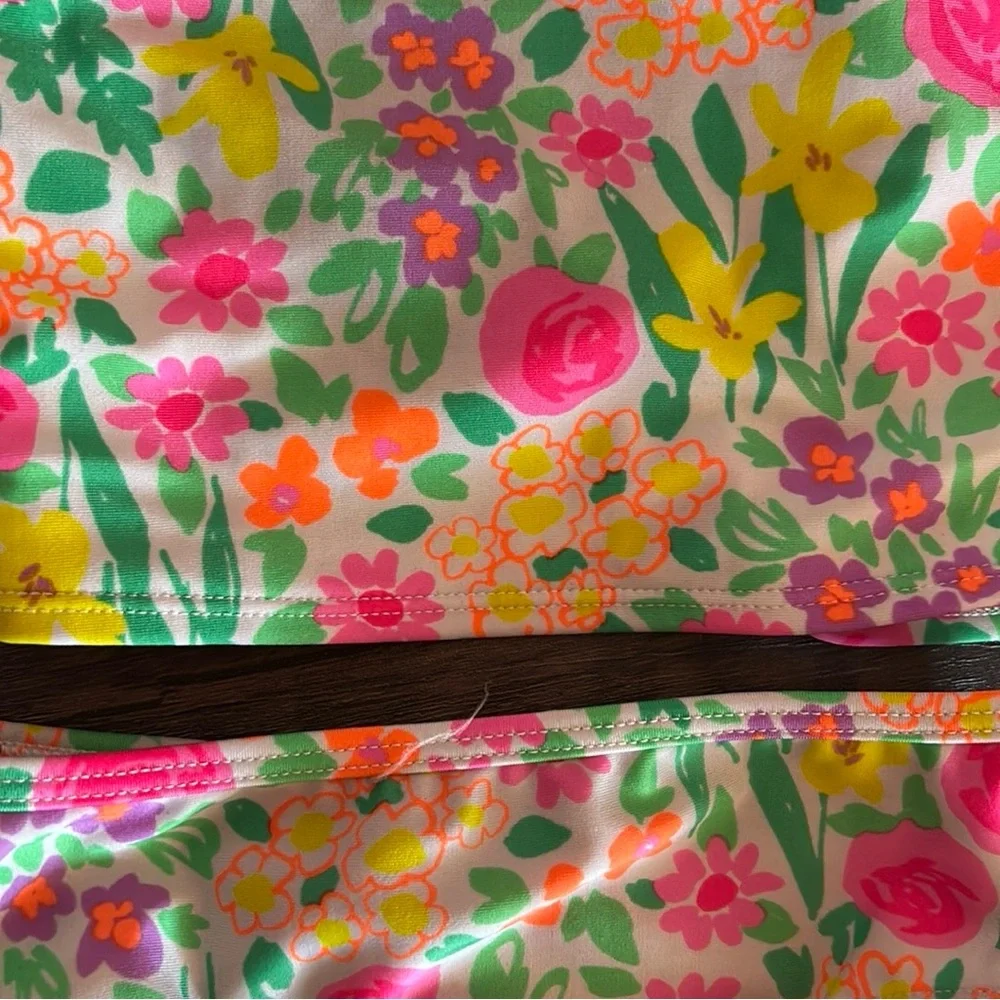 Must bundle bathing suit set size 4T - Picture 2 of 4